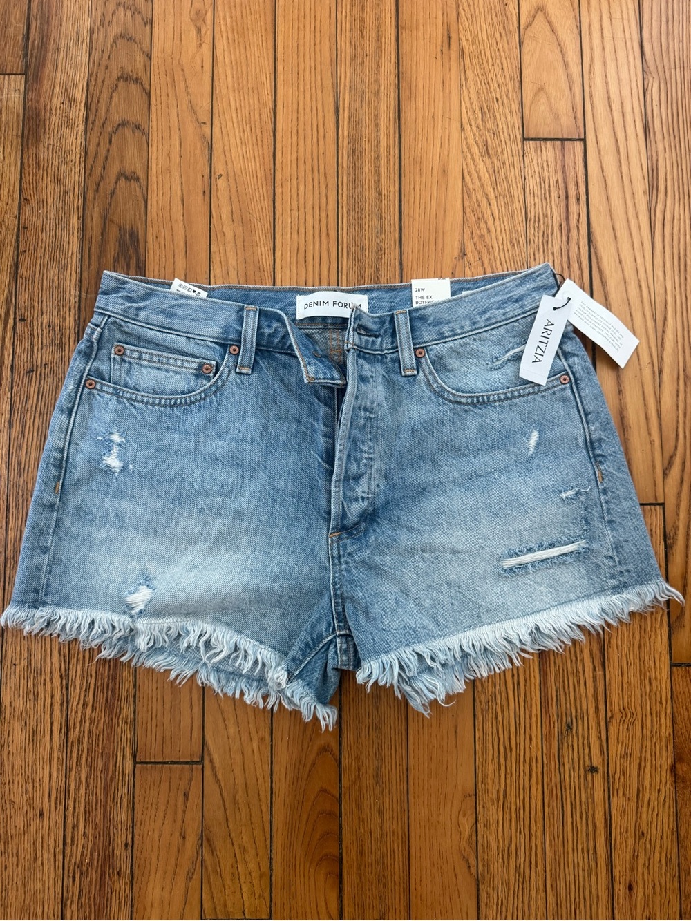 NWT Aritzia The Ex-Boyfriend Hi Rise Shorts 28 💙